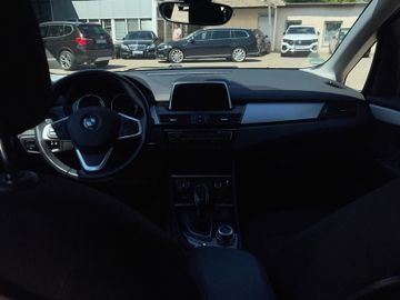 BMW 218 - 12