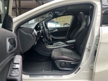 Mercedes A 180 - 9