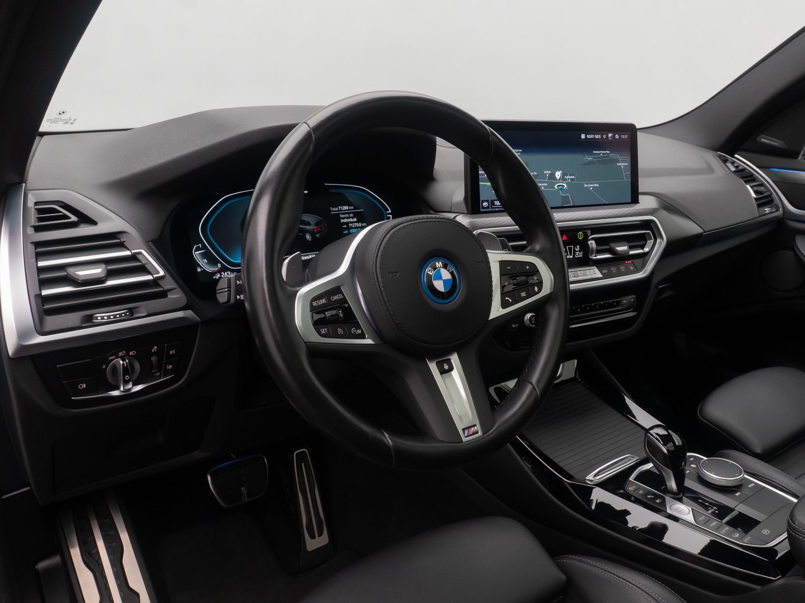 Fahrzeugabbildung BMW X3 xD30e M Sport 360&deg;HUD DAB H/K Panorama 19Zoll