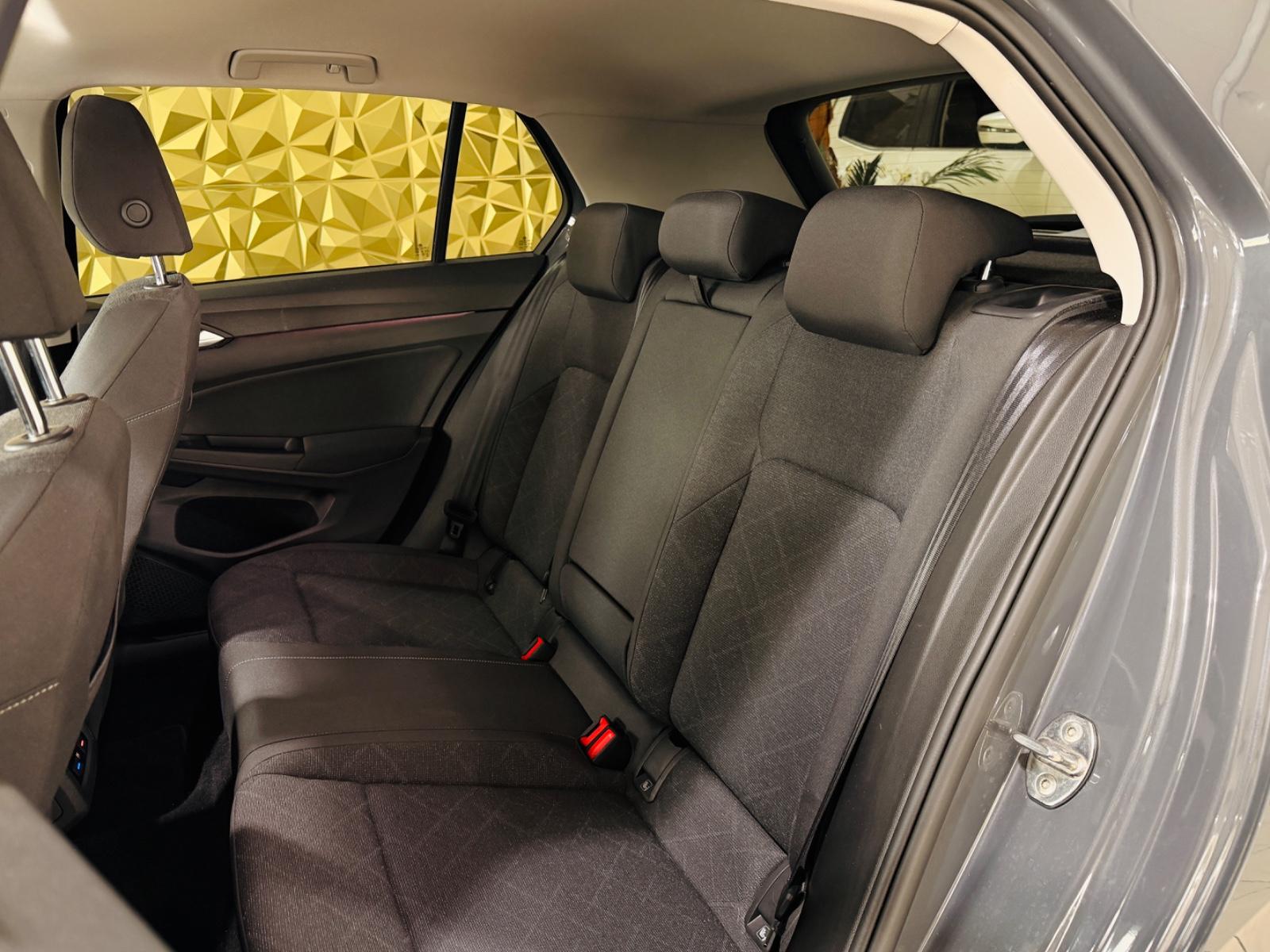 Volkswagen Golf VIII Lim. Life PANORAMA MASSAGE IQ.LIGHT, миниатюра 15