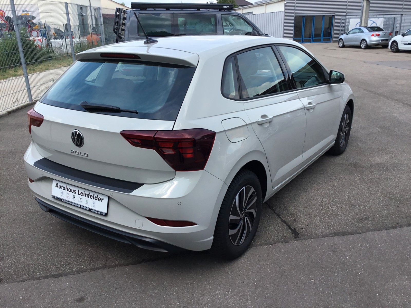 Fahrzeugabbildung Volkswagen Polo 1.0 TSI Life+Sitzheizung+AppConnect+Kamera