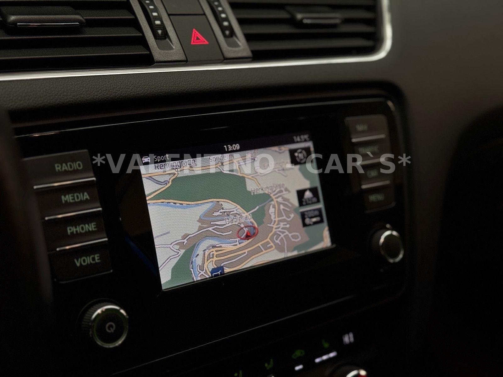 Skoda Octavia Combi RS DSG/Pano/Navi/PDC/Shz/Canton