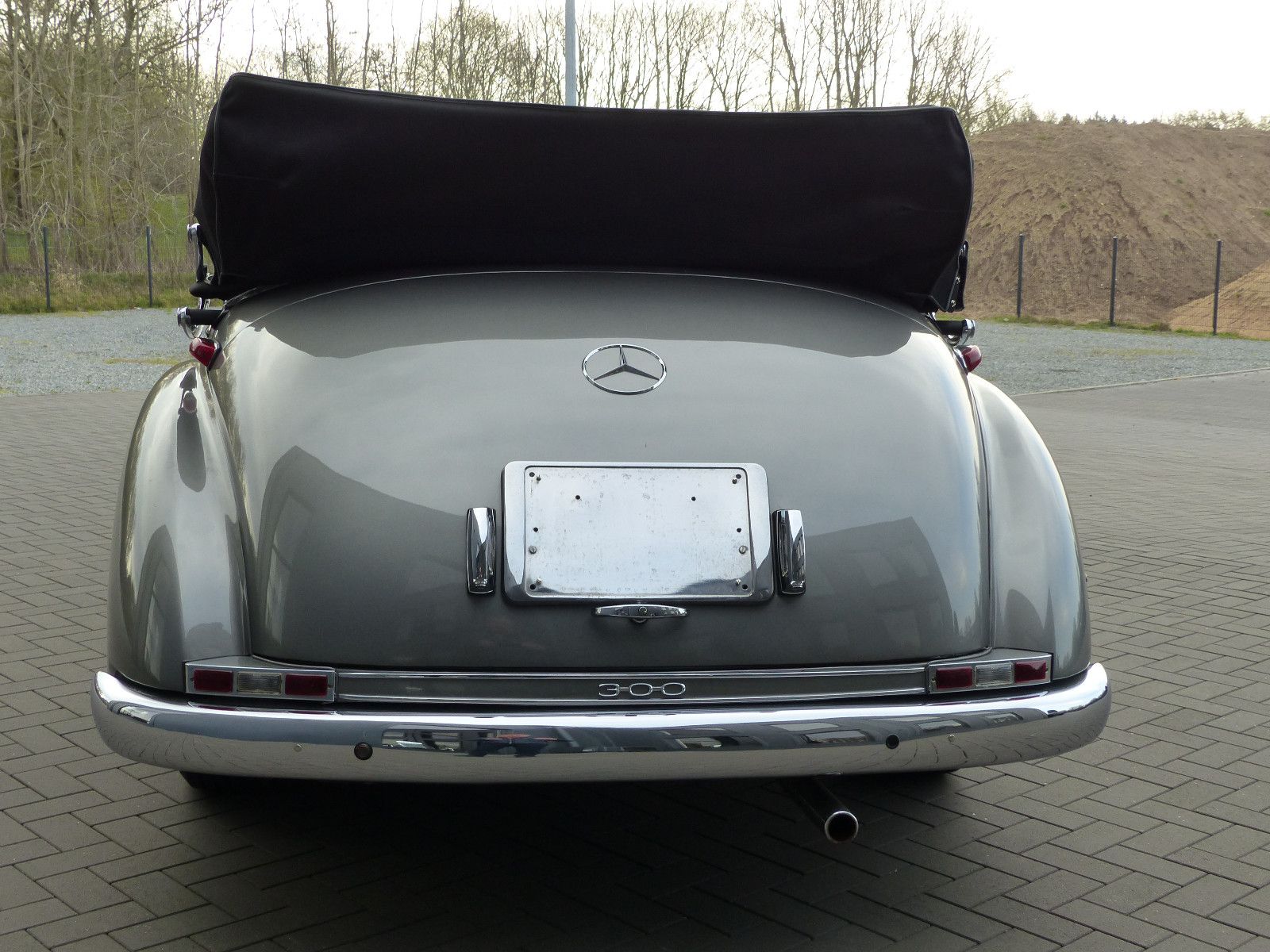 Fahrzeugabbildung Mercedes-Benz 300 Adenauer Cabriolet *Autom.Klima,E-FH,Servo*