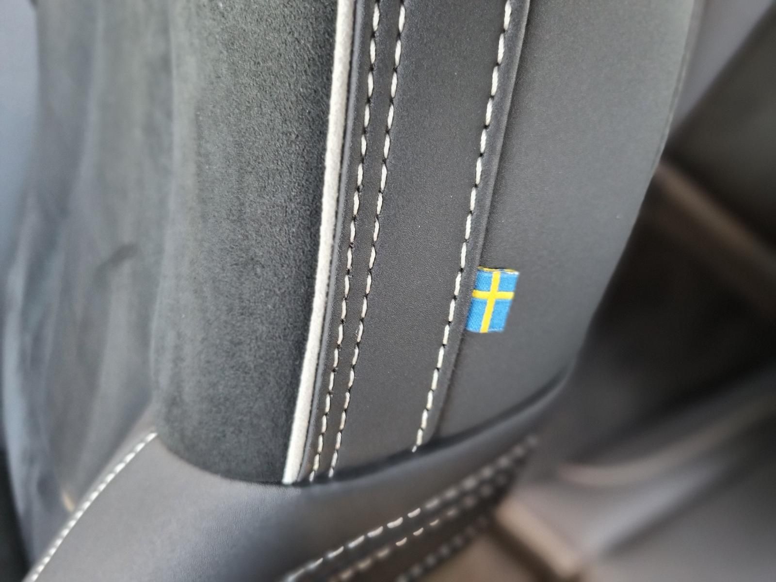 Fahrzeugabbildung Volvo XC40 B4 Benzin Plus Dark 'ACC, BLIS, 360-Cam'