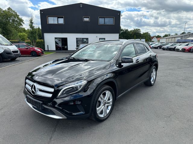 MERCEDES-BENZ GLA 200 d 4Matic Score Urban*Bi-Xenon*Kamera*AHK