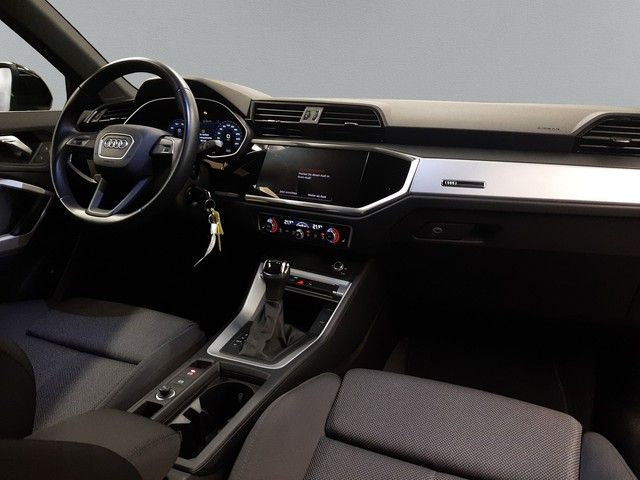 Fahrzeugabbildung Audi Q3 Sportback 45TFSIe Kamera Sportsitze 18" FSE