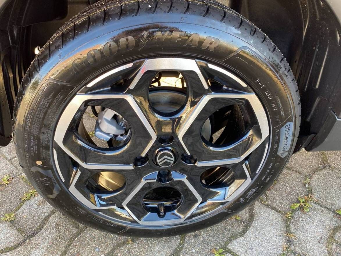 Fahrzeugbild 23