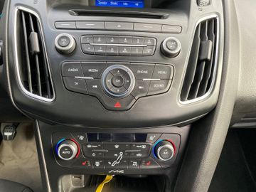 Ford Focus - 12