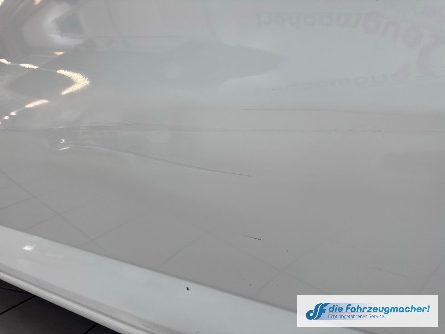 Fahrzeugabbildung Ford Transit Custom Kasten 320 L2 Trend FWD Navi LED