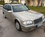 Mercedes-Benz Mercedes W202 220CDI  in Traumzustand - : Kombi, Mercedes W202