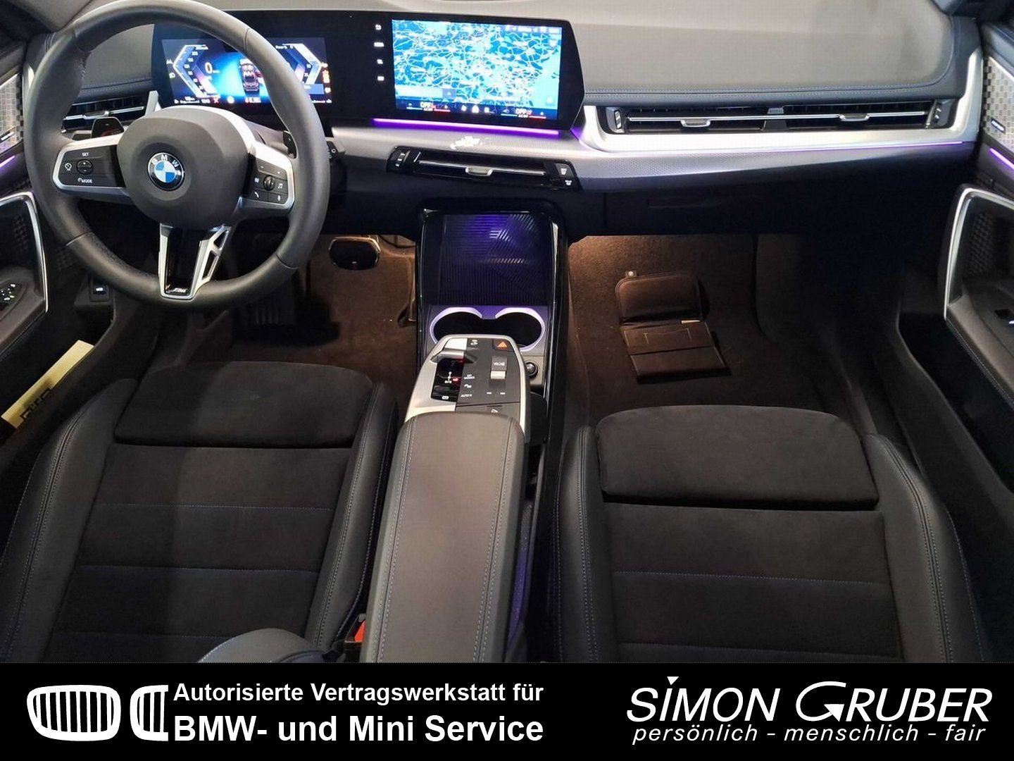 Fahrzeugabbildung BMW X1 sDrive 18i M Sport Paket Panorama LED Kamera