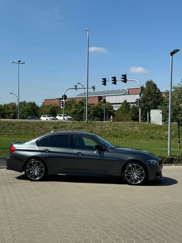 BMW BMW 330i X-Drive