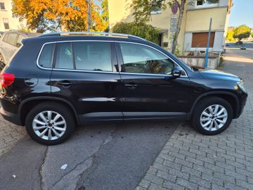 Volkswagen Tiguan - 4