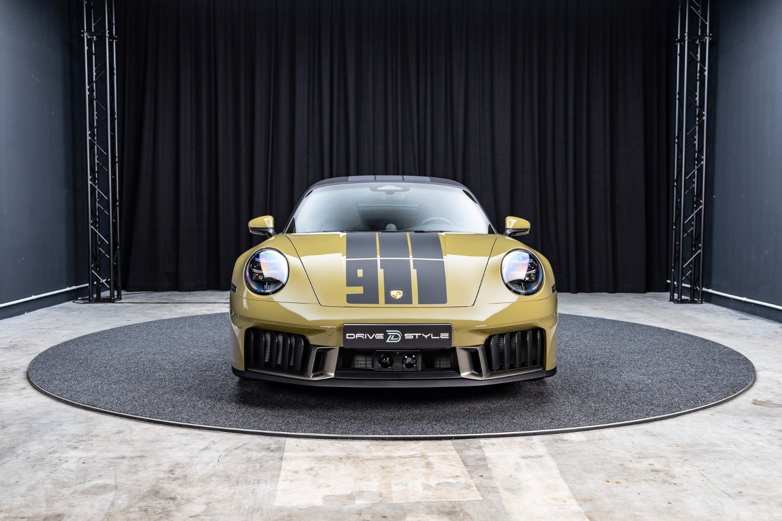 Fahrzeugabbildung Porsche 992.2 GTS Cabrio Spirit 70 + PCCB + Burmester