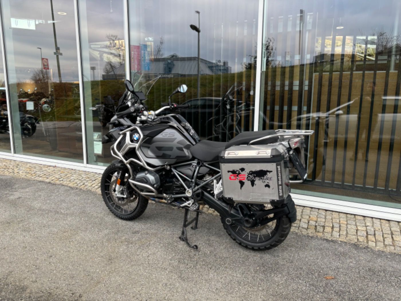 Fahrzeugabbildung BMW R 1200 GS Adventure 3 Pakete