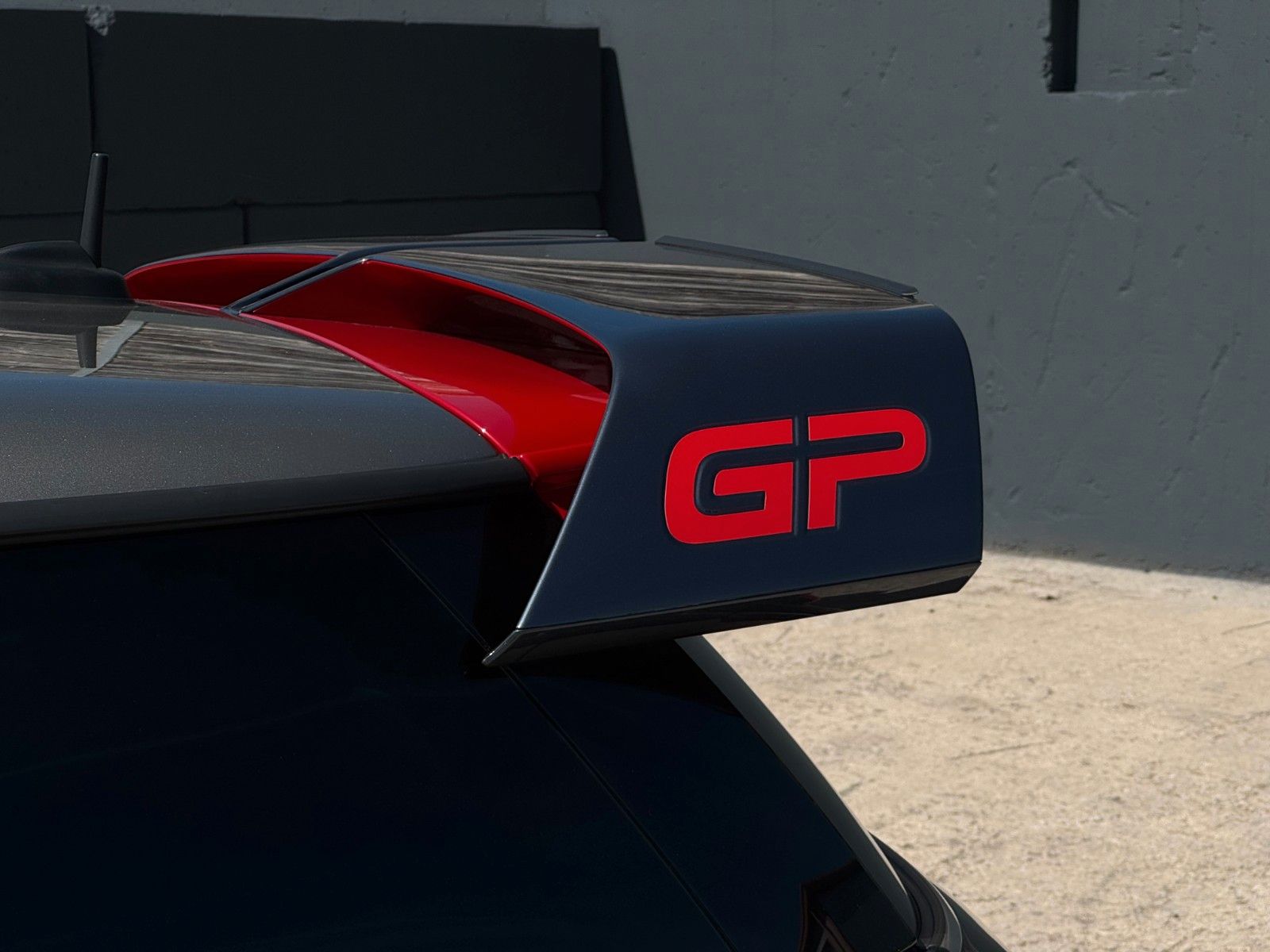 Fahrzeugabbildung MINI John Cooper Works GP CarPlay Tempomat SHZ DAB