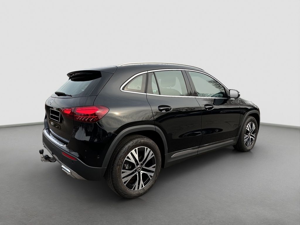 Fahrzeugabbildung Mercedes-Benz GLA 200 d PROGRESSIVE*DISTR*AHK*LED*KAM*SITZH