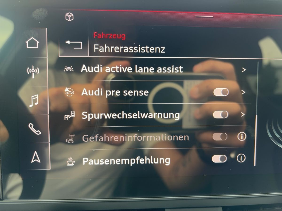 Audi A4 Avant S line 40TDI quattro S tronic AHZV Head foto 19