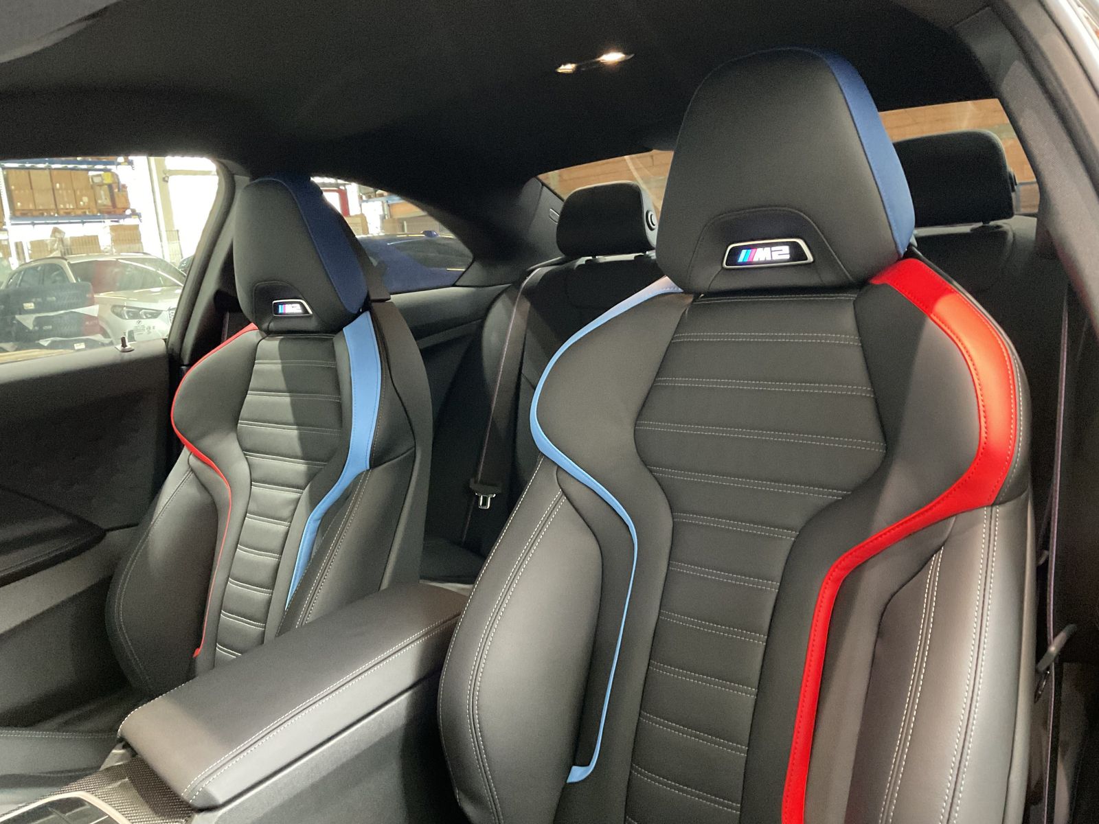 Fahrzeugabbildung BMW M2 Coupé |M Driver's Pack. |Harman Kardon |Alcan