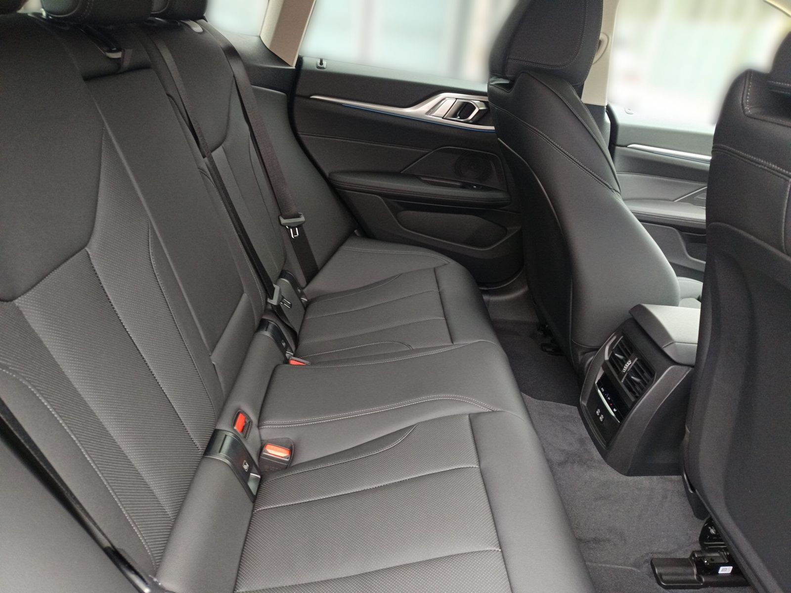 BMW i4 - Bild 19