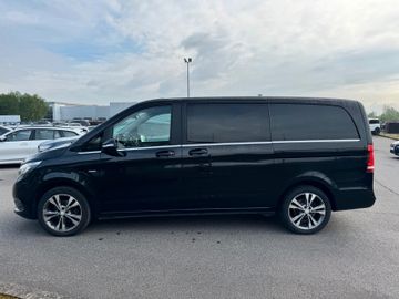Mercedes V 220 - 6