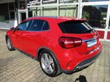 Mercedes-Benz GLA 200 GLA -Klasse +AHK+Allrad+AMG - mit Diesel-Antrieb: Rot, Panorama-Dach, Limousine