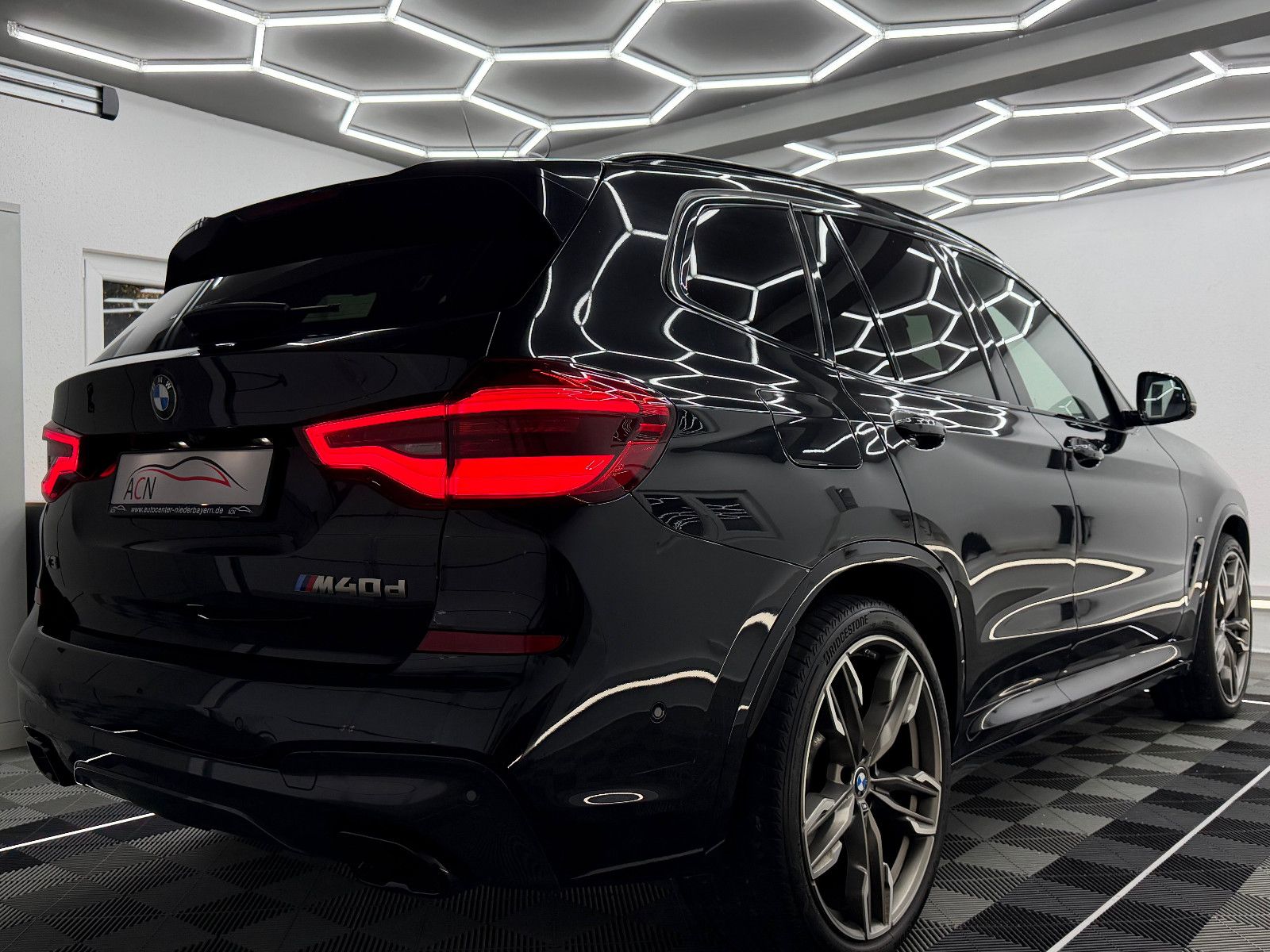 Fahrzeugabbildung BMW X3 M40 d Aut./M-SITZE/STHZ/LED/HuD/ACC/H&K