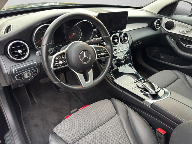 Fahrzeugabbildung Mercedes-Benz C 200 T Avantgarde+LED+Pano+Kamera+Memory+Spur