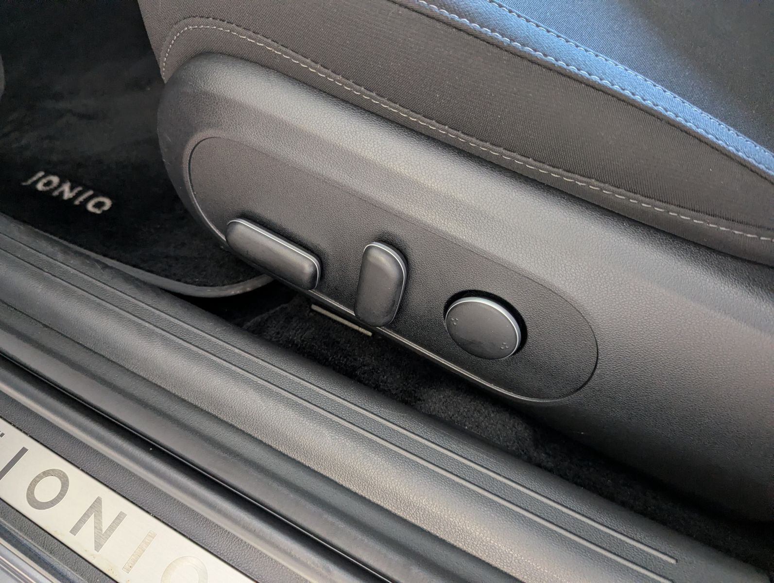 Fahrzeugabbildung Hyundai Ioniq 6 Dynamiq 77,4 kWh Kamera LED 95% SOH