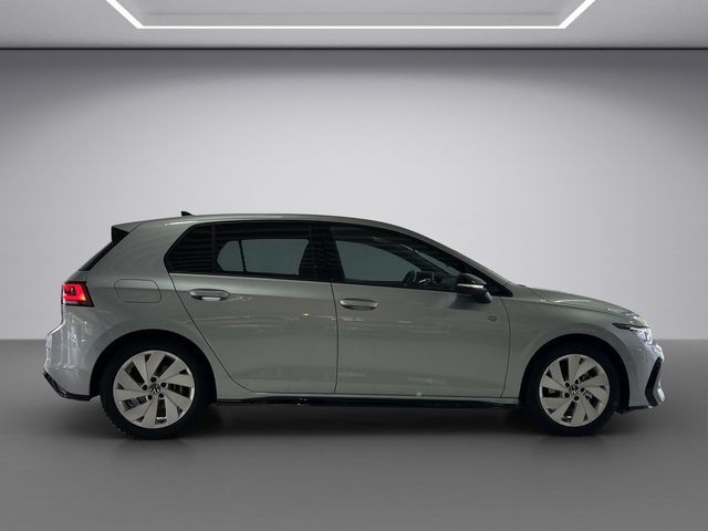 Golf VIII R-Line 1.5 eTSI DSG
