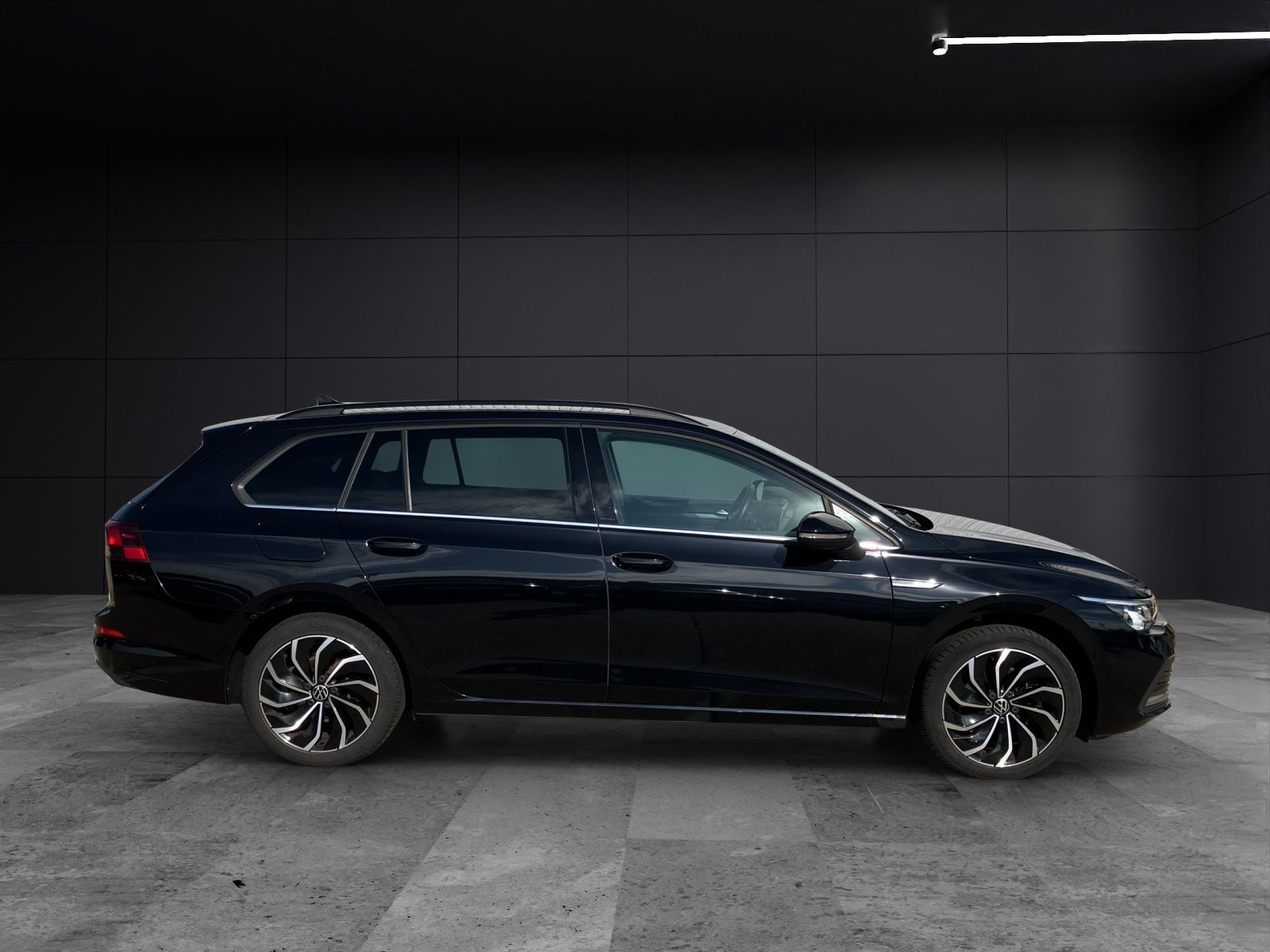 Fahrzeugabbildung Volkswagen Golf VIII Variant TDI Style DSG LEDplus Navi AID