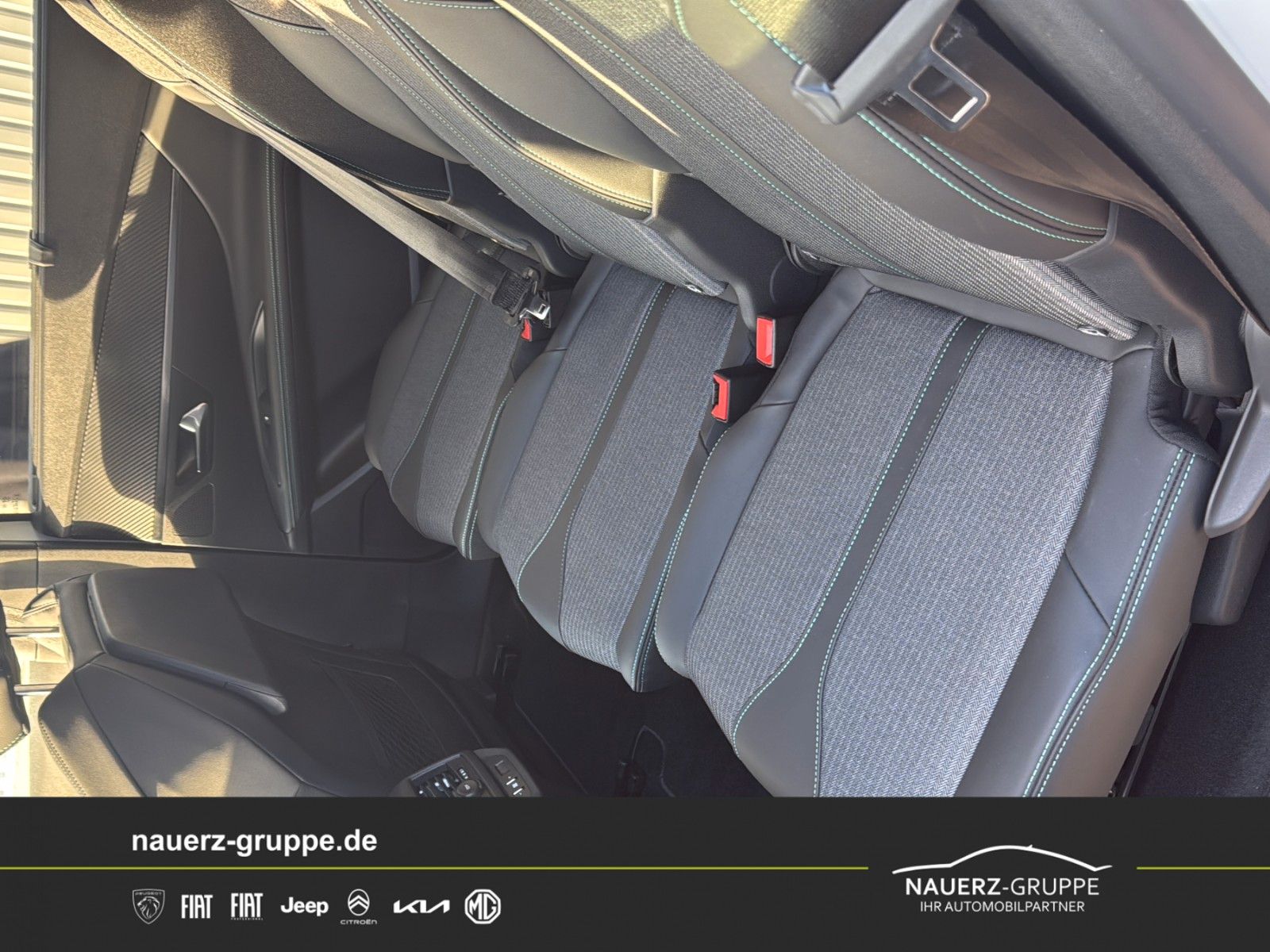 Fahrzeugabbildung Peugeot 5008 Allure Pack PureTech 130 7 Sitze