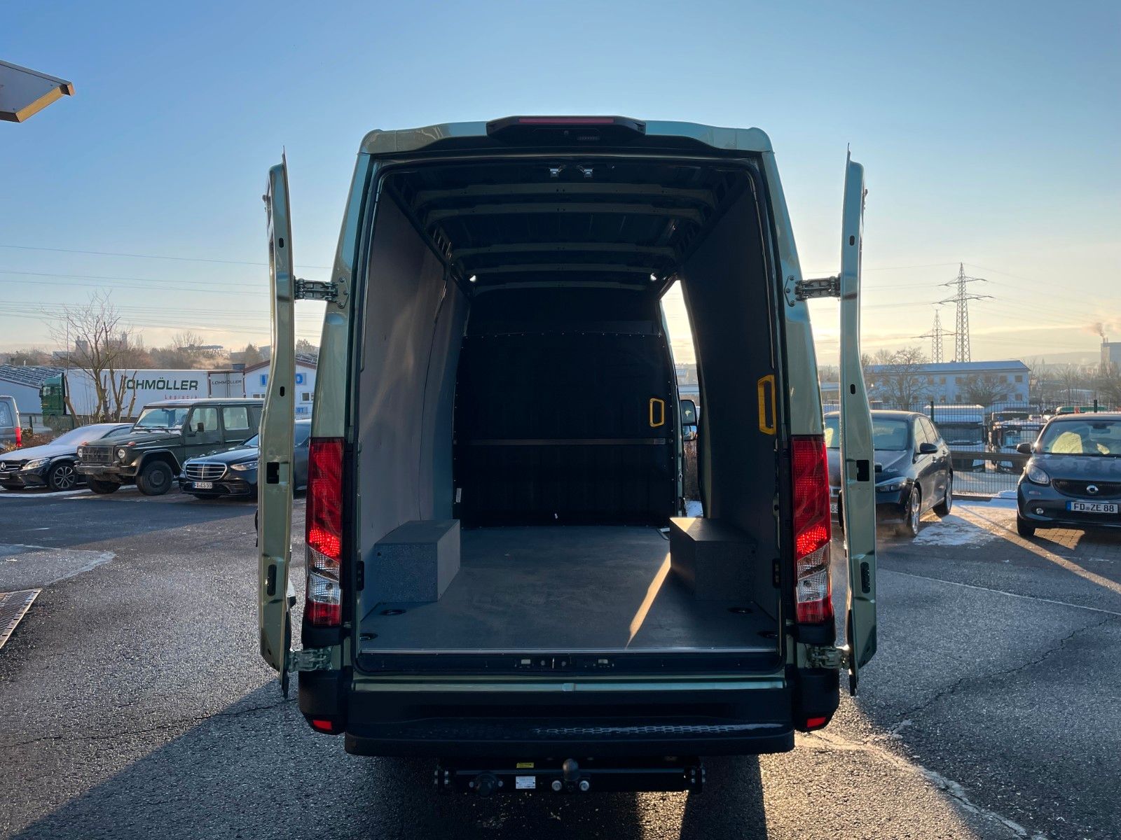 Fahrzeugabbildung Iveco Daily 35S16 HA8V 3.0L *R3.520mm*AHK*Automatik*