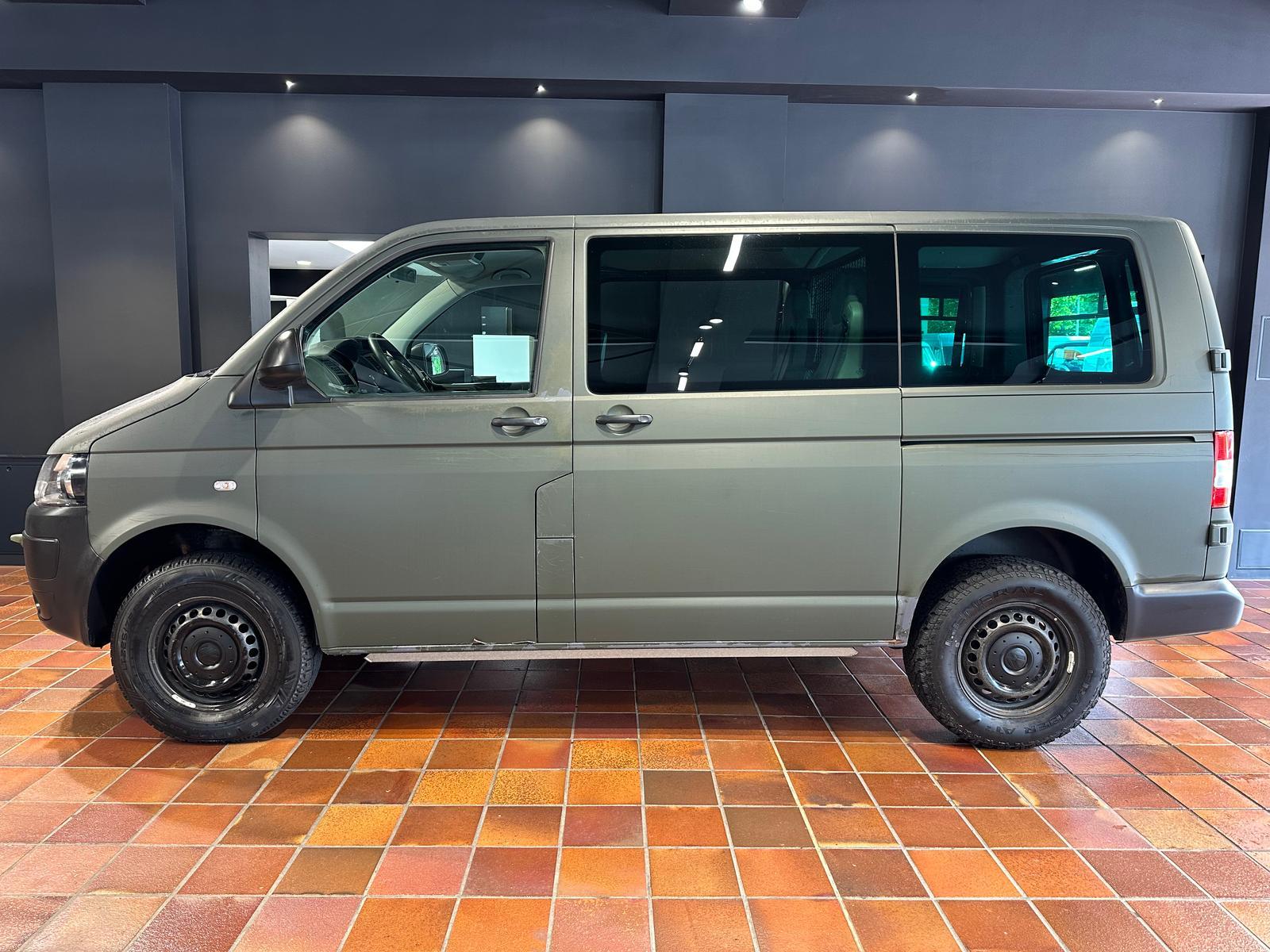 Volkswagen T5 WIDDER 4MOTION ROCKTON SEIKEL BUNDESWEHR OFFR