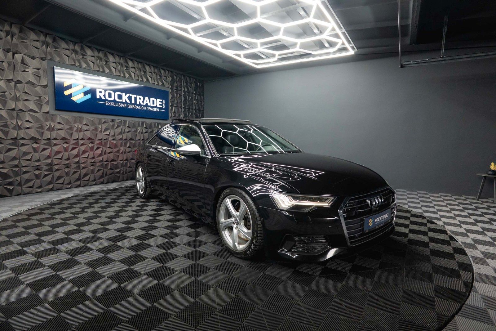 Fahrzeugabbildung Audi A6 55 TFSI quattro S-Line Plus *ACC*Pano*LED*DAB