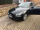BMW e60 525i - BMW 525: E60