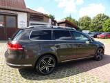 Volkswagen Passat 2.0 TDI Var. Highline BlueMotion - Volkswagen Passat: TDI Bluemotion