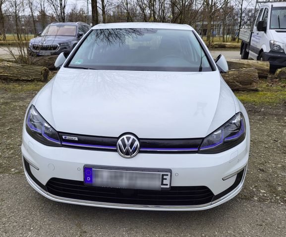 Volkswagen e-Golf VII, Wärmepumpe, LED, NAVI, Tempo.