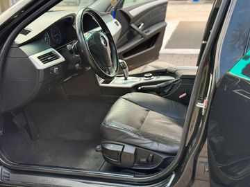 BMW 525 - 12