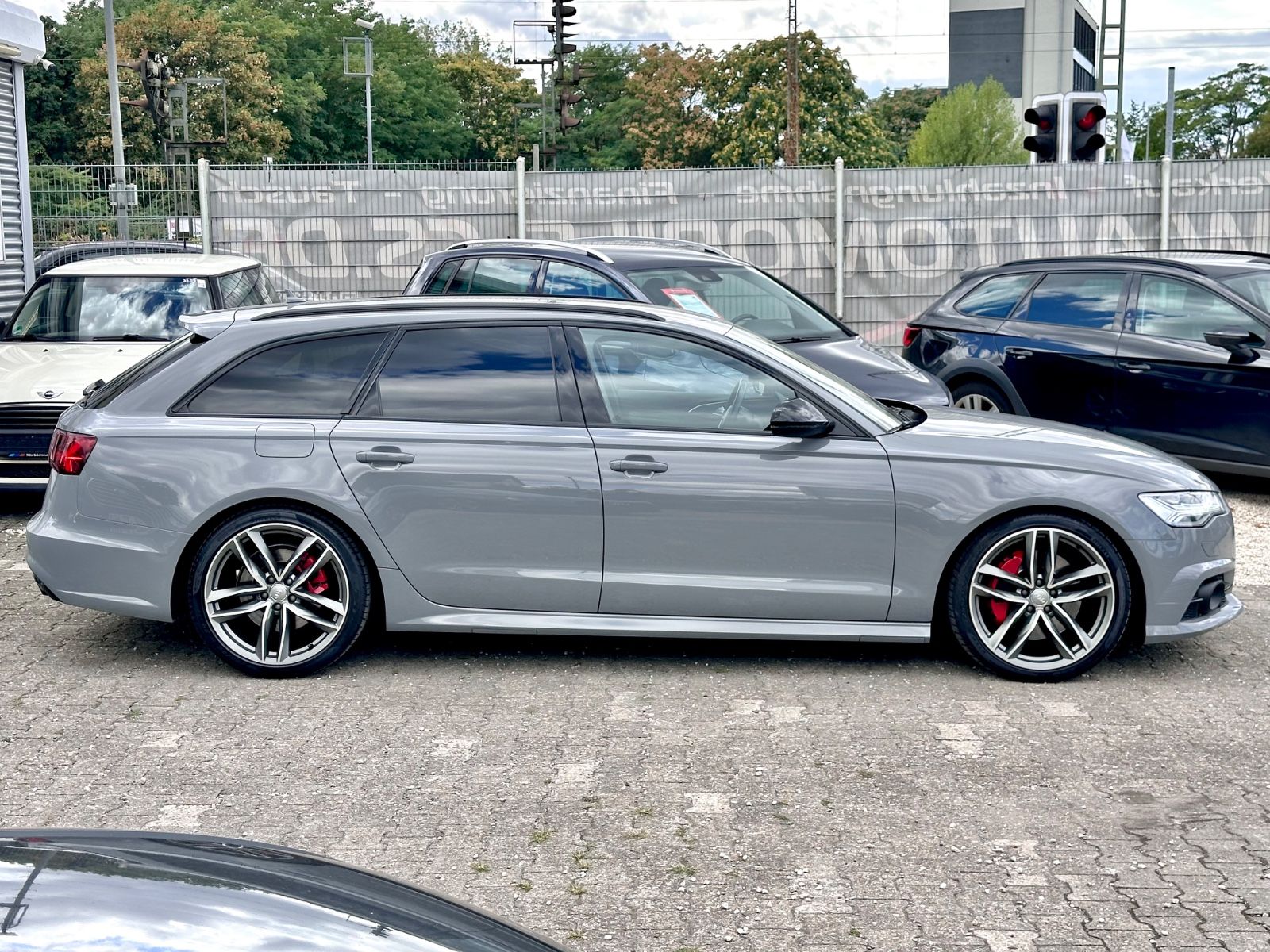 Fahrzeugabbildung Audi A6 AVANT 3.0 TDI QUATTRO COMPETITION CLEAN*2017*