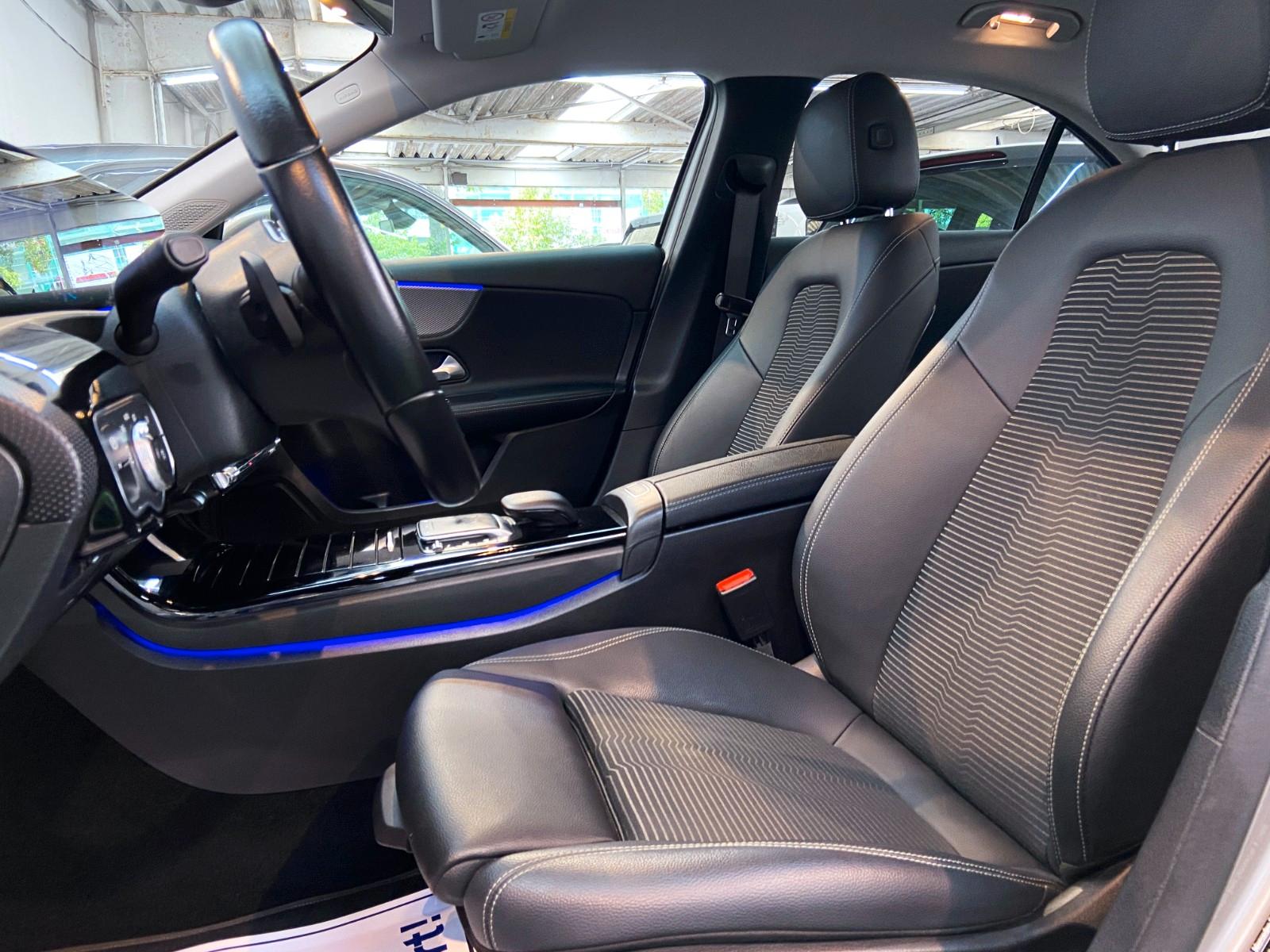 Mercedes-Benz A-Class A Limousine Sonderedition Automatik LED, миниатюра 16