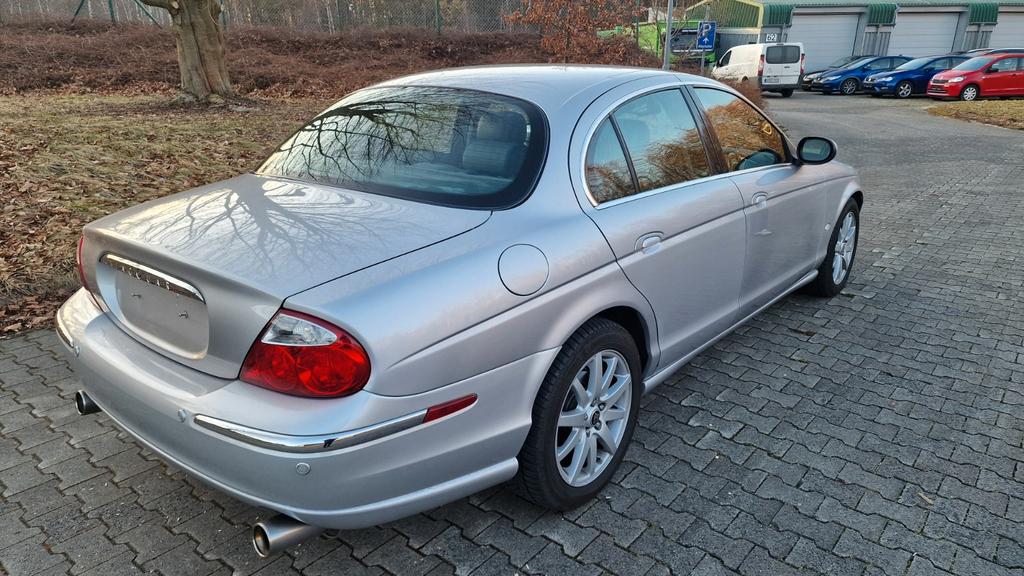 Jaguar S-Type