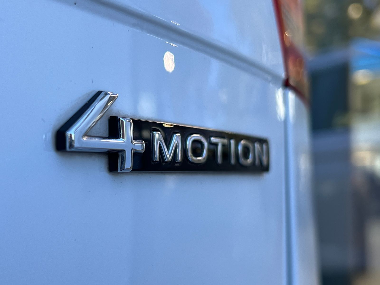 Fahrzeugabbildung Volkswagen Tiguan Elegance 2.0 TSI DSG 4MOTION *AHK, Matrix