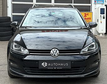 Volkswagen Golf - 2