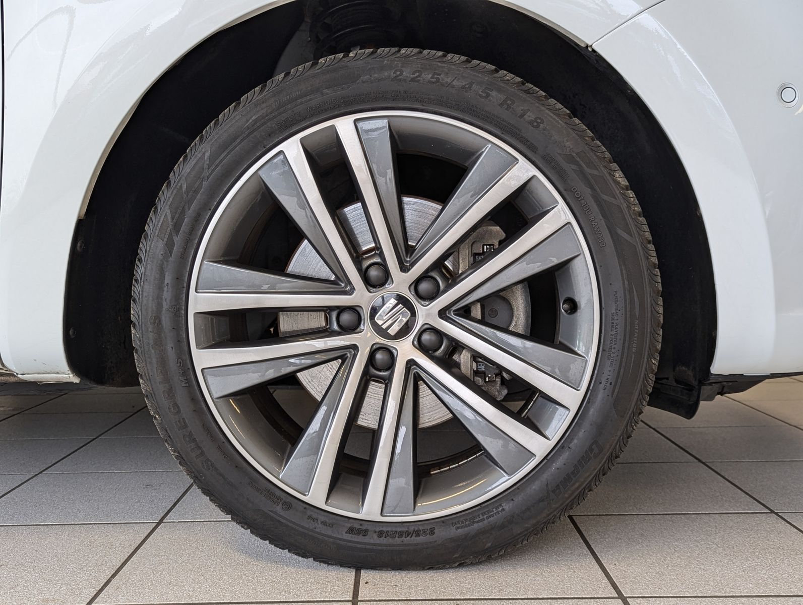 Fahrzeugabbildung SEAT Alhambra 1.4 TSI FR 7-Sitze ACC Bi-Xen Cam AHK