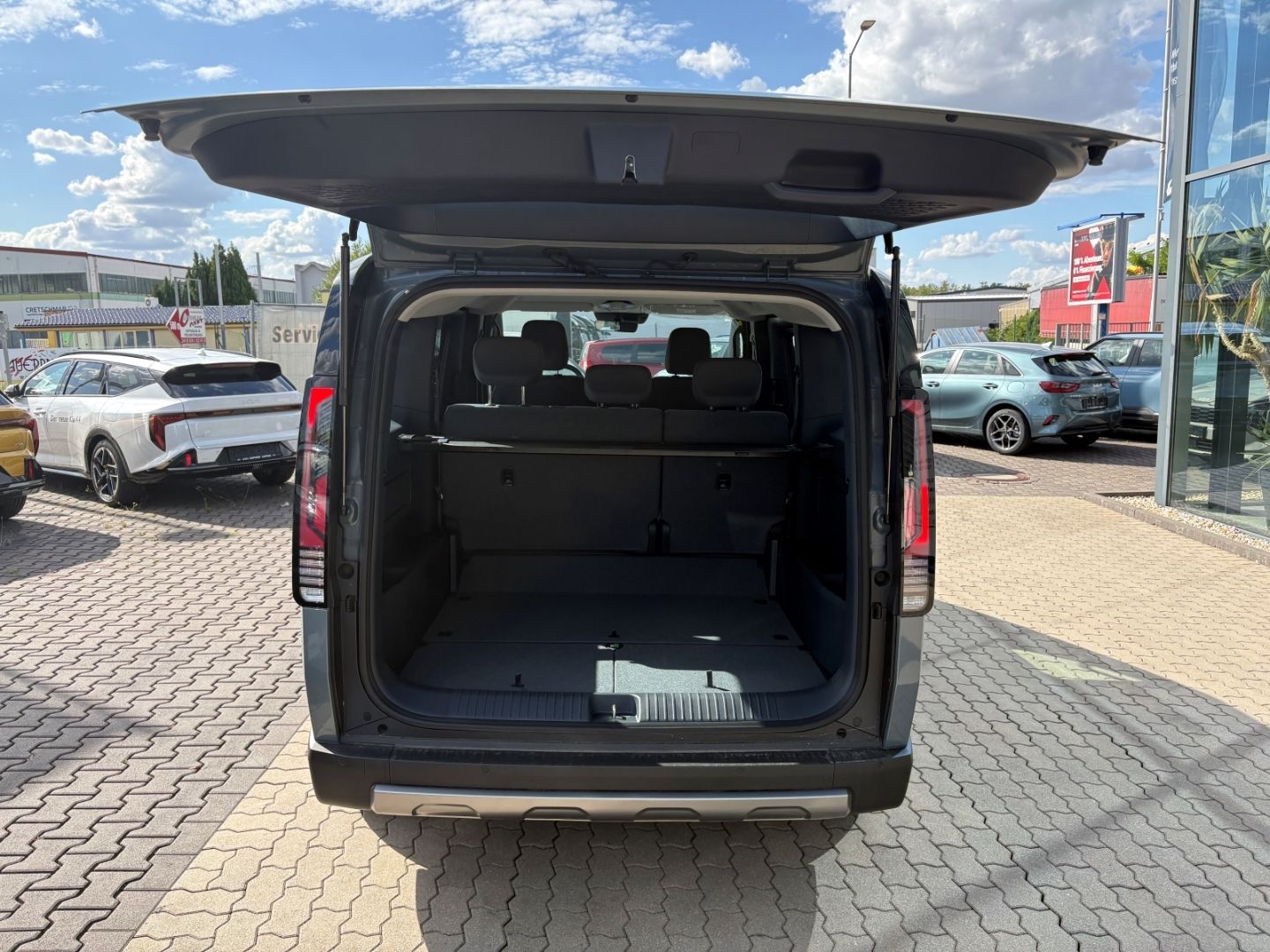 Fahrzeugabbildung Kia PV5 Passenger 120 kW Elite 360°Kamera Wärmepumpe