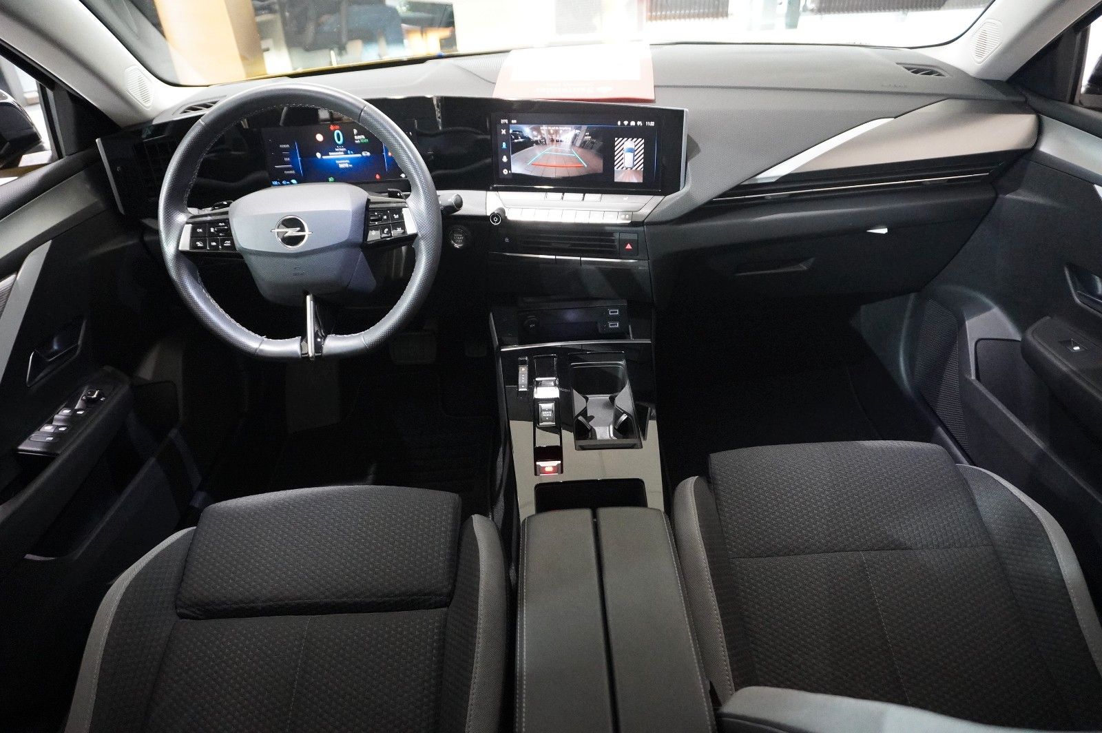 Fahrzeugabbildung Opel Astra L Lim. 1.6 HYBRID EDIT. NAVI/SPORT/KAMERA