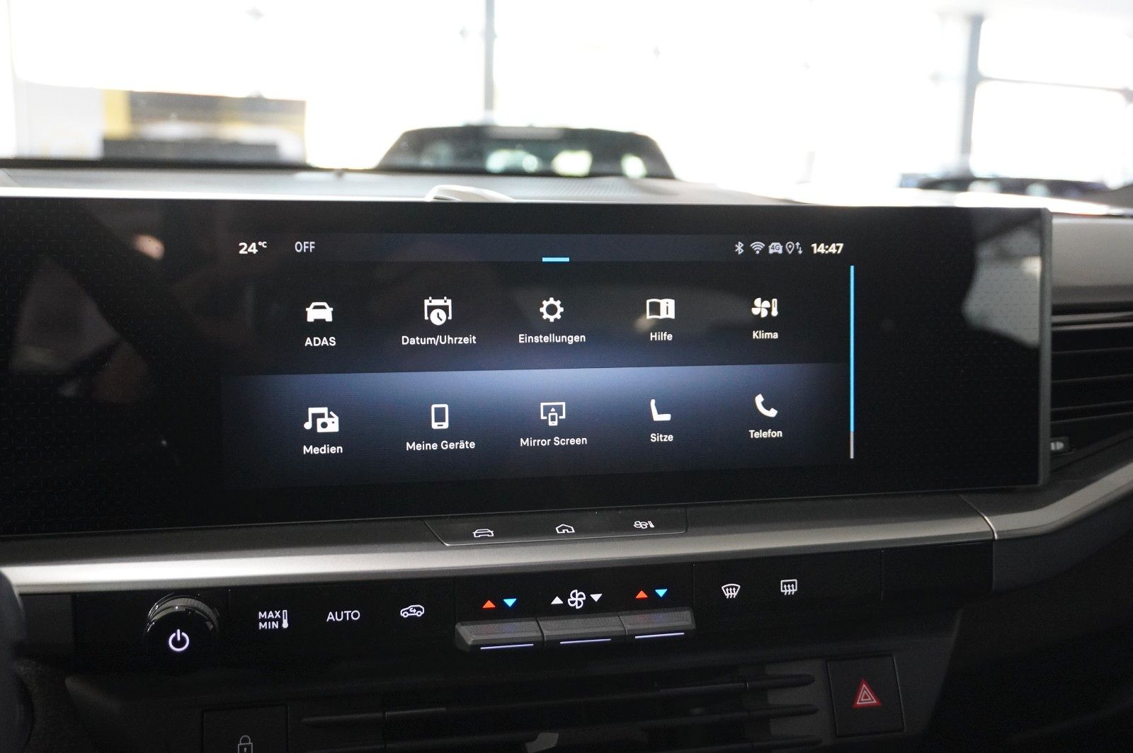 Fahrzeugabbildung Opel Grandland 1.2 48V HYBRID EDIT. NAVI/LED/KAMERA
