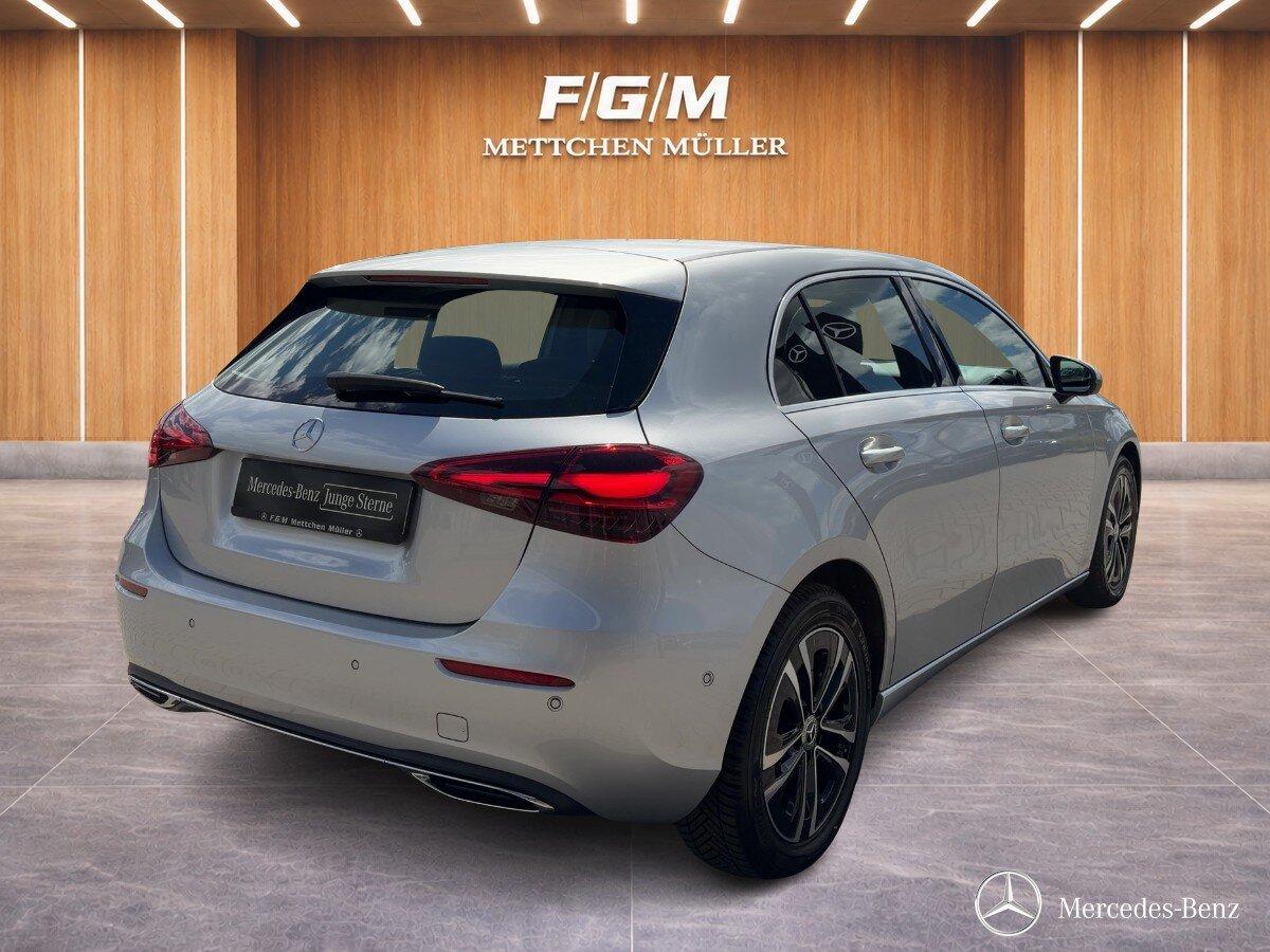 Mercedes-Benz A 200 Progressive+NAVI+LED+RÜCKFAHRKAMERA+PARTRO
