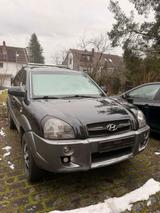 Hyundai Tucson 2.0 CRDi AUTOMATIK +49 ... - gebrauchte Hyundai TUCSON aus dem Jahr 2004